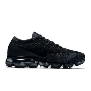 Nike Men Vapormax Flyknit Triple Black Size 10